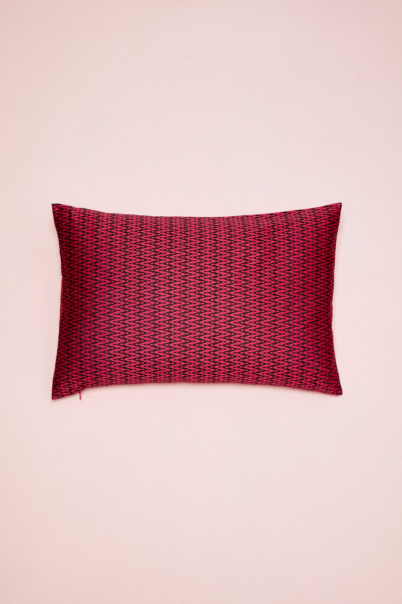 Rectangular cushion printed "Lines" Red