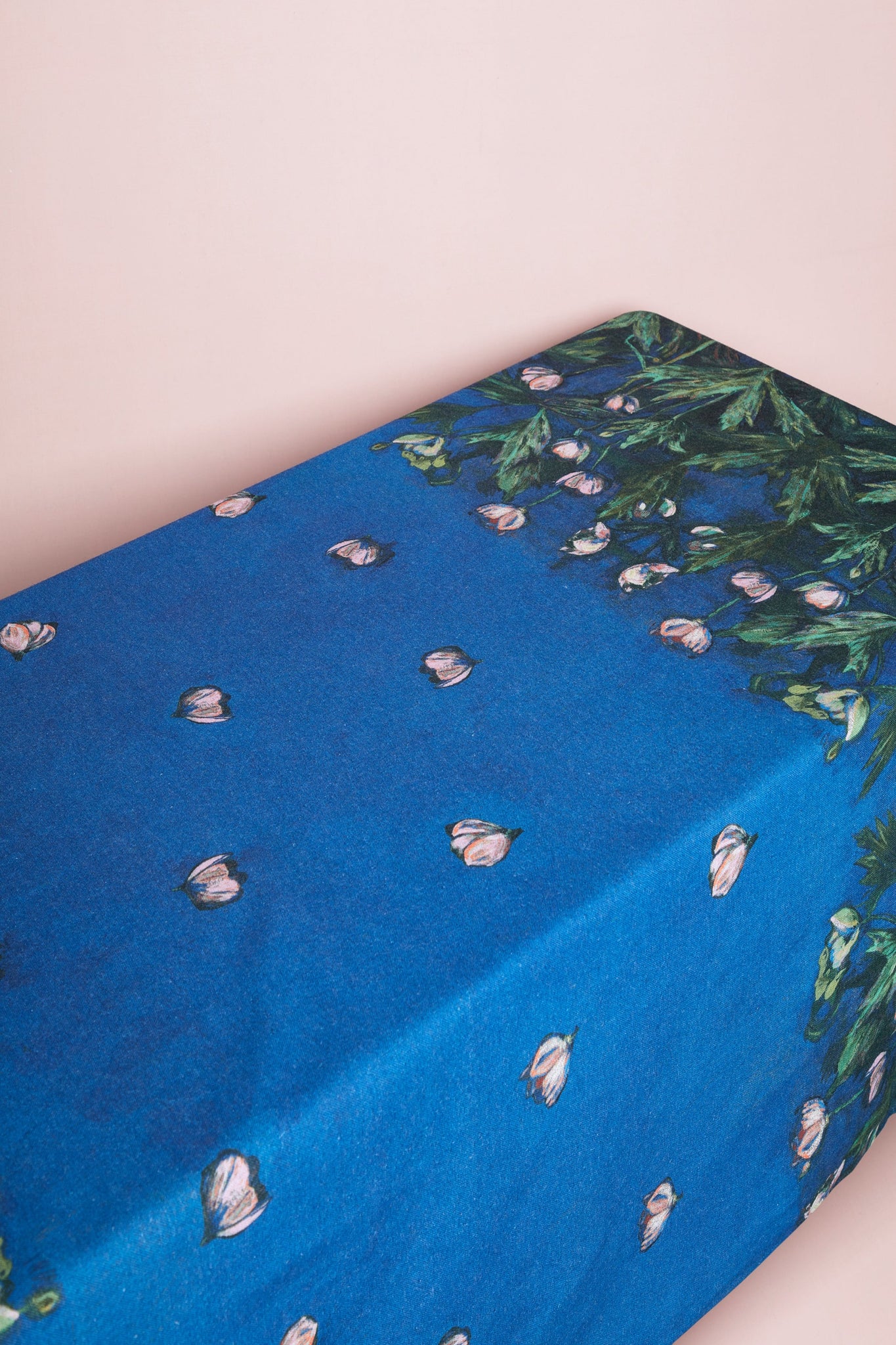 Printed tablecloth "Blue Anemones"
